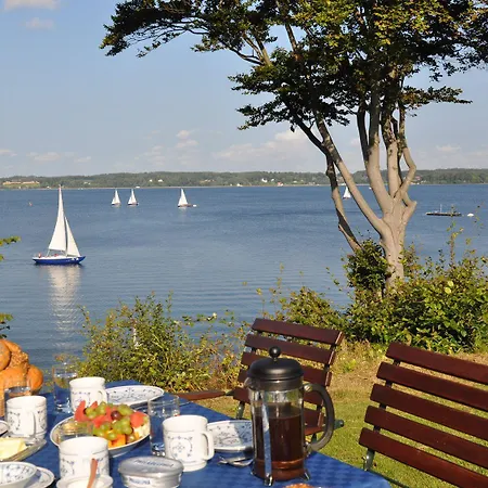 Meerblick Am Yachthafen Lyksborg